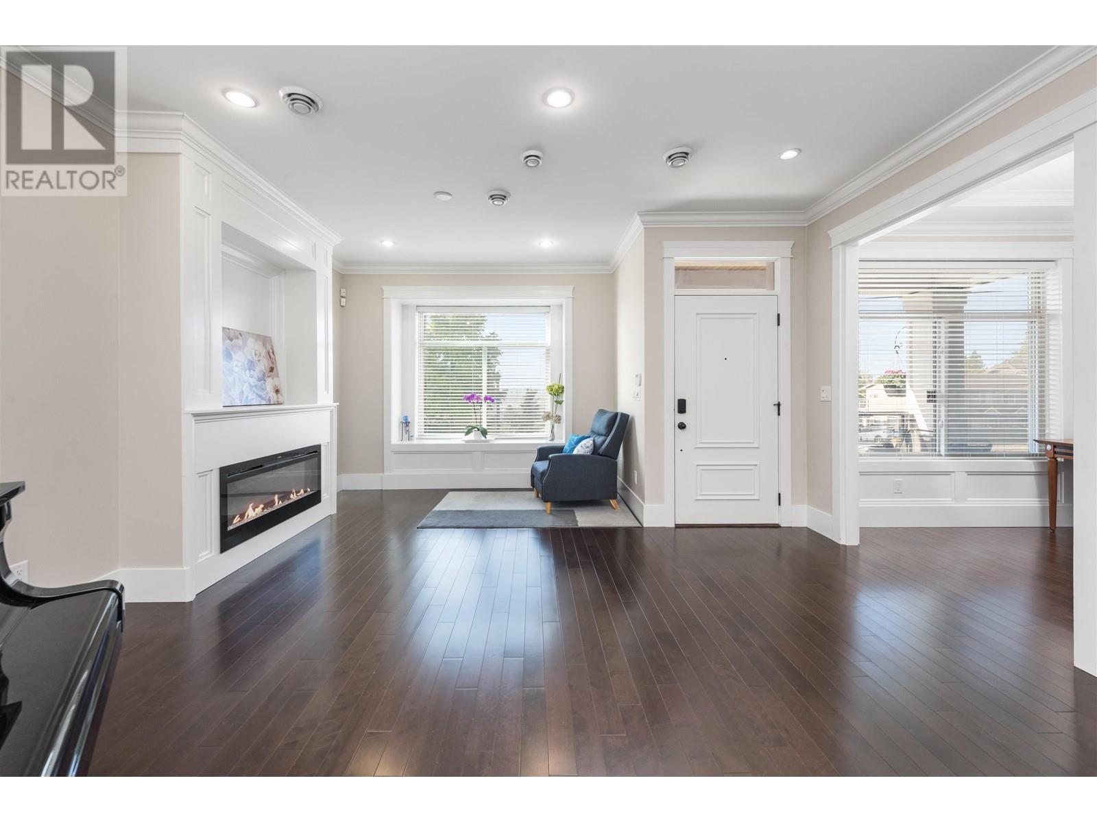 Property at 1027 STEWART AVENUE image 4
