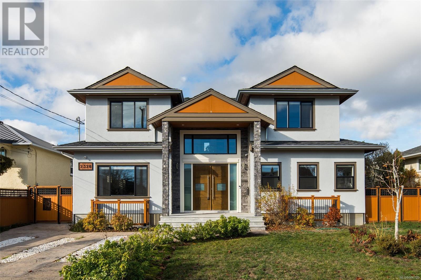 2328 Dunlevy St, Oak Bay, British Columbia