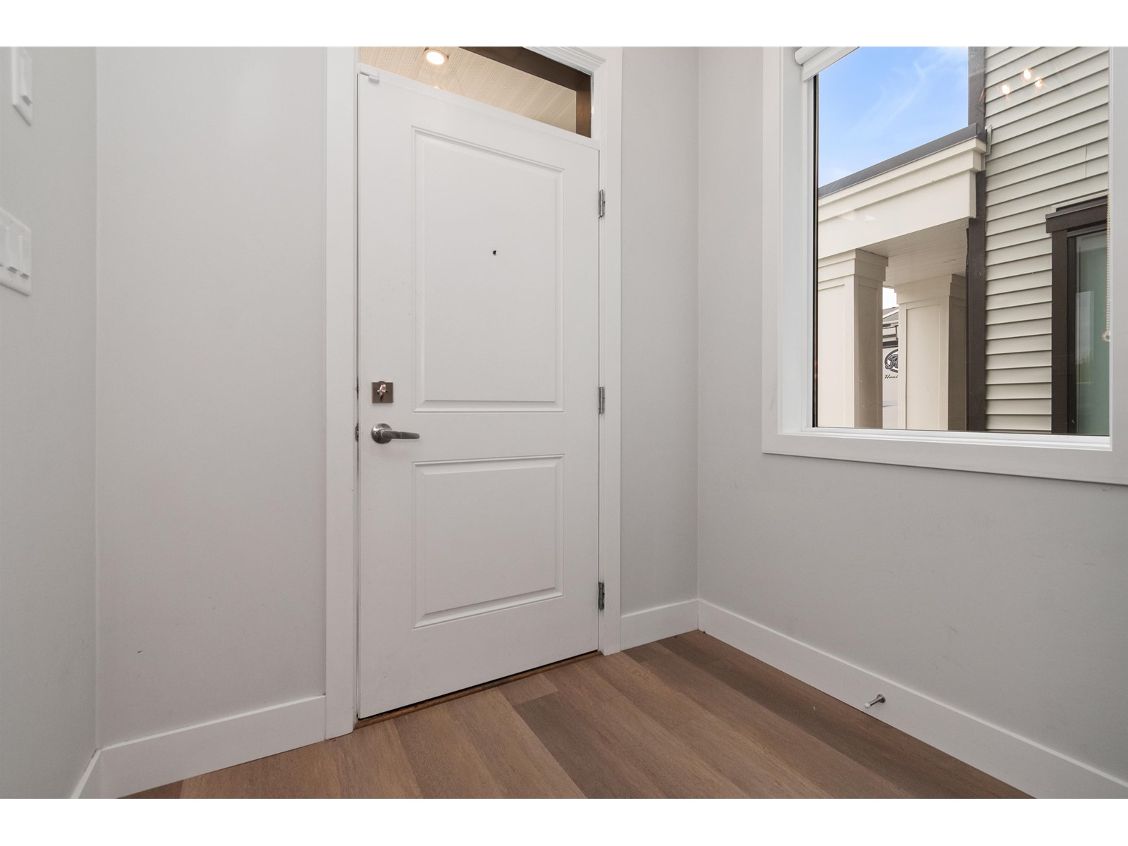 Property at 10 5480 PEBBLE LANE image 2