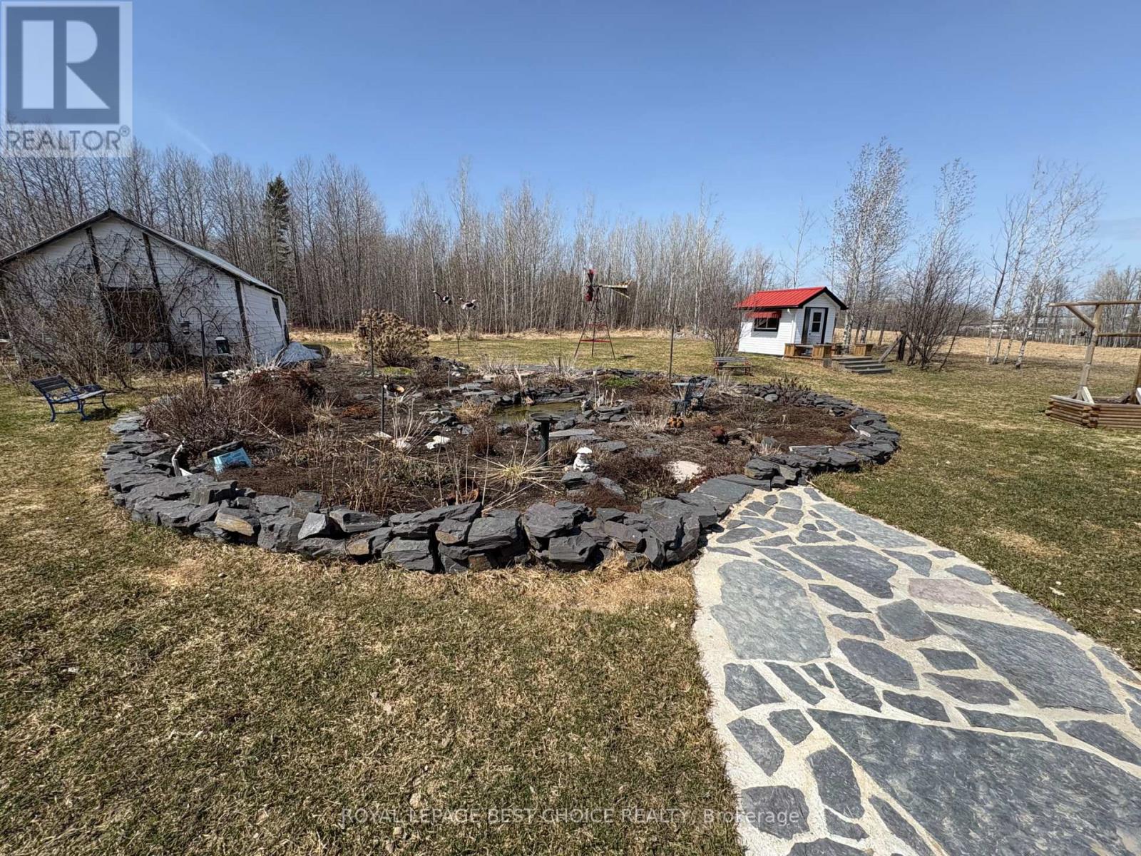 10 Rorke Avenue, Temiskaming Shores, Ontario  P0J 1K0 - Photo 4 - T12110740