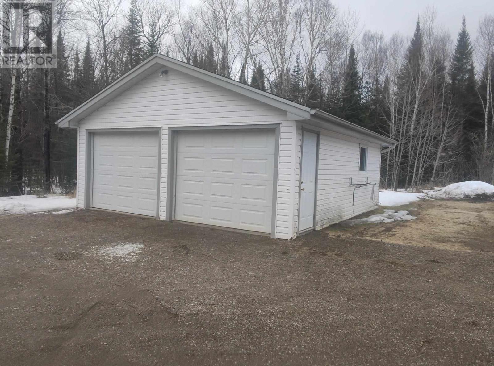 3053 Community Hall Road, Thunder Bay, Ontario  P7G 2E4 - Photo 2 - TB250903