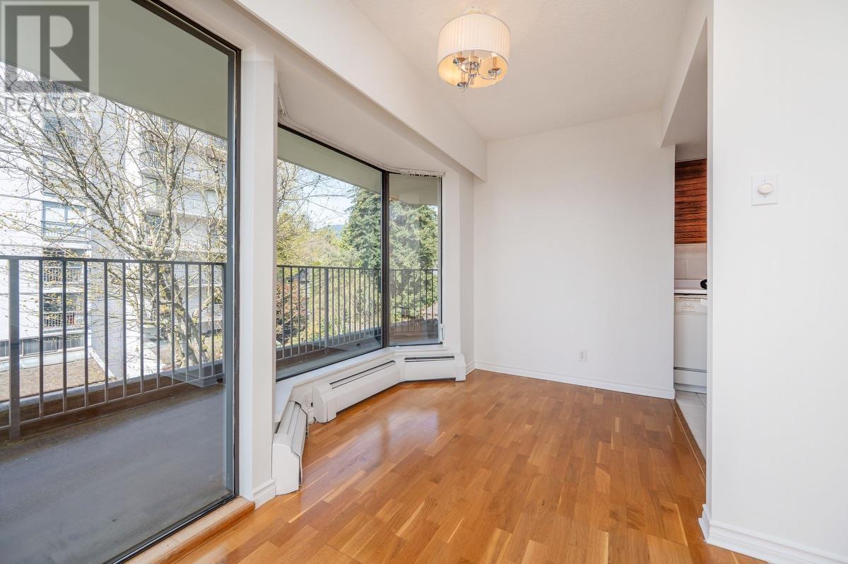 401 747 17th Street, West Vancouver, British Columbia  V7V 3T4 - Photo 6 - R2995653