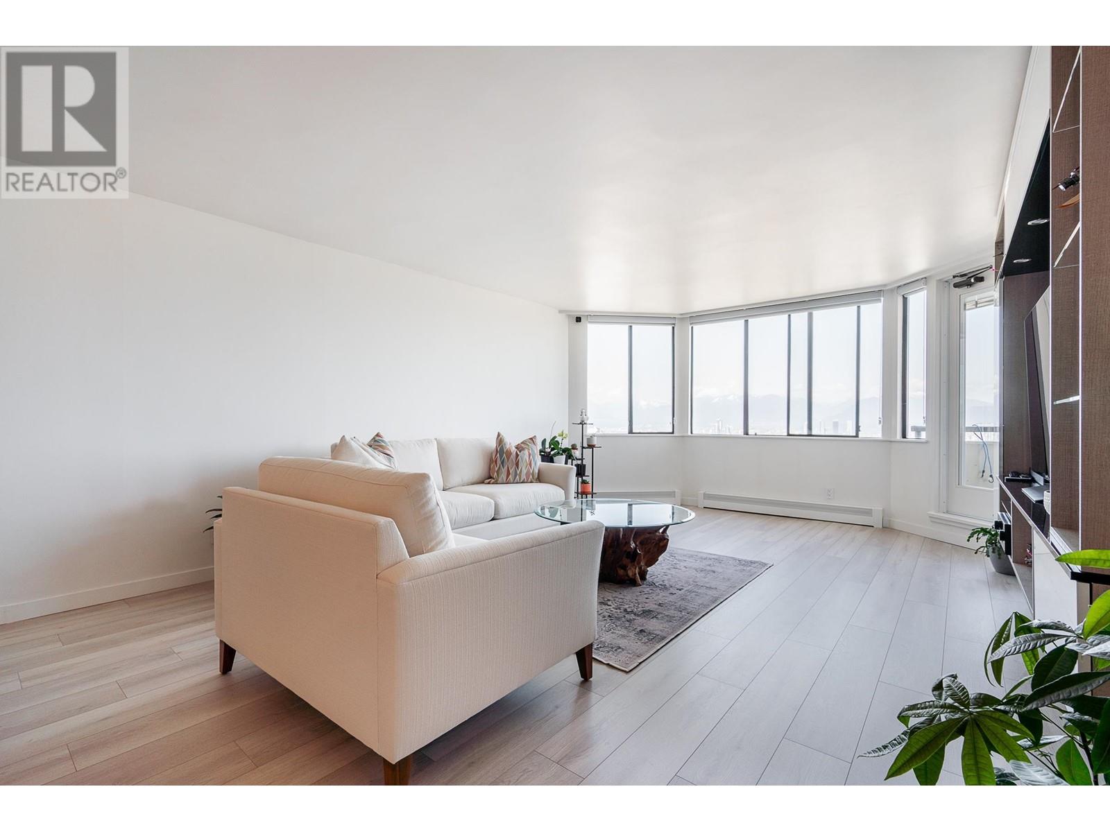 2401 6540 Burlington Avenue, Burnaby, British Columbia  V5H 4G3 - Photo 8 - R2995678