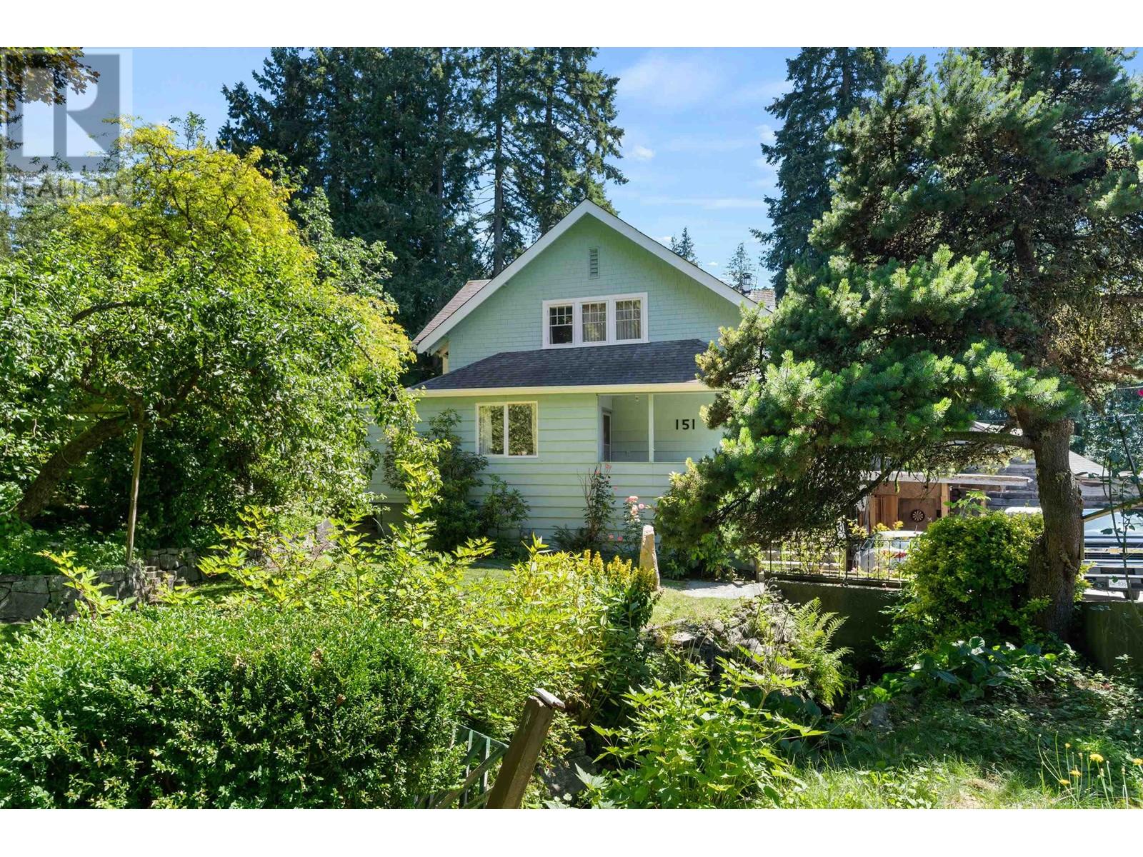 Property at 151 E KINGS ROAD image 1