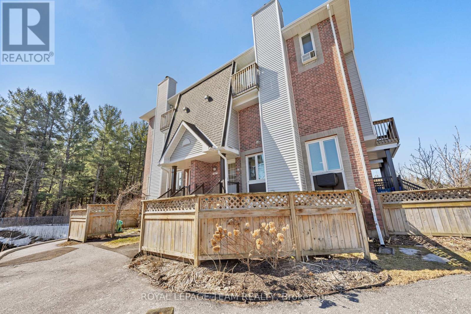 Property at 5 - 5 TIMBERVIEW WAY image 1