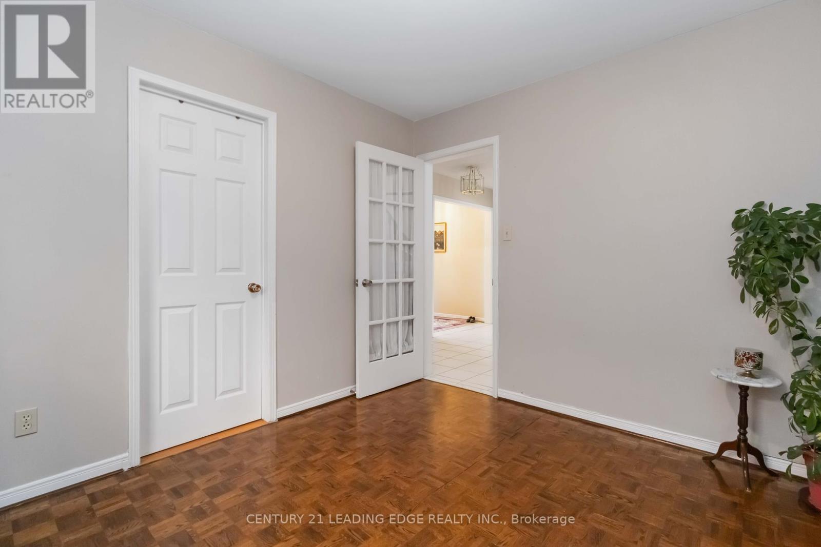 4 Eagledance Drive, Toronto, Ontario  M1V 4J8 - Photo 7 - E12110775