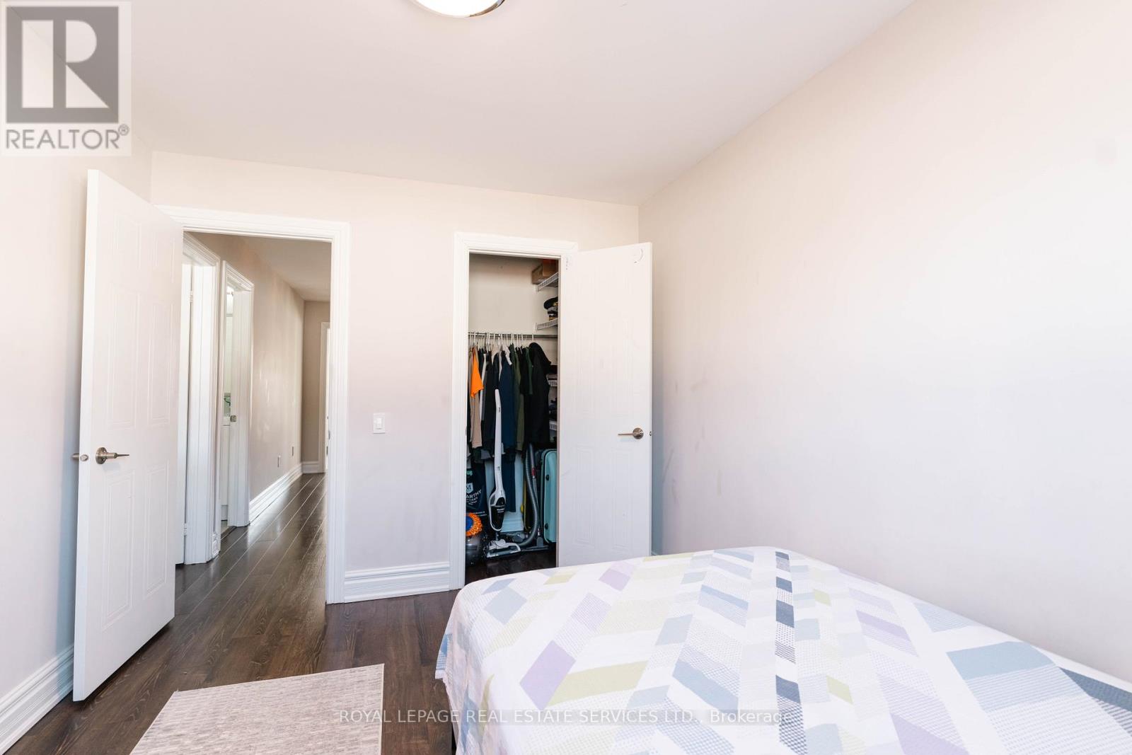 5129 Boardwalk Drive, Mississauga, Ontario  L5R 3X7 - Photo 11 - W12110753