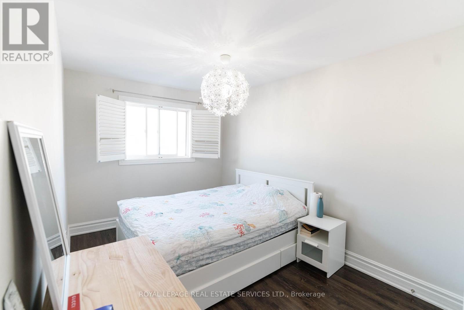 5129 Boardwalk Drive, Mississauga, Ontario  L5R 3X7 - Photo 8 - W12110753