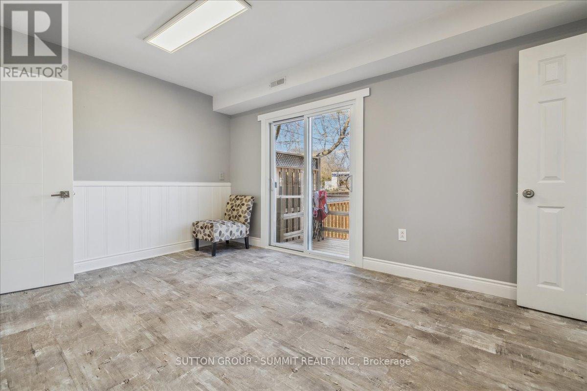 2446 Maryvale Court, Burlington, Ontario  L7P 2P2 - Photo 15 - W12110768