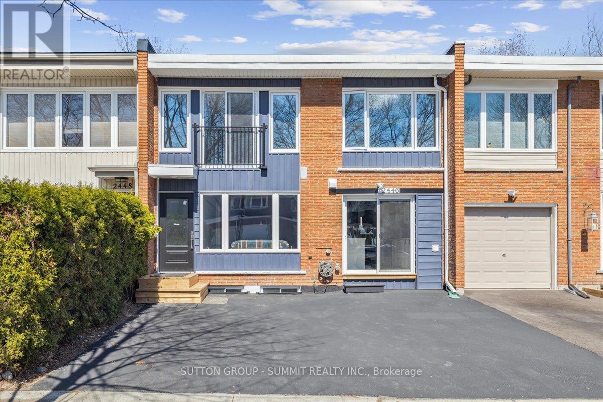 2446 Maryvale Court, Burlington, Ontario  L7P 2P2 - Photo 3 - W12110768