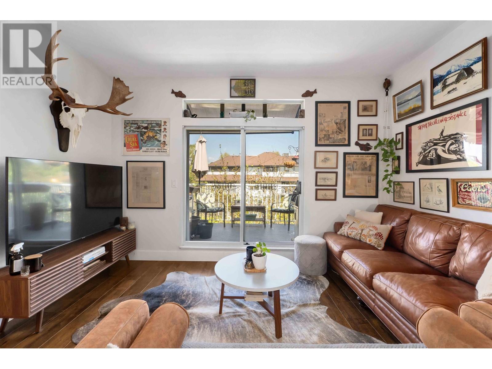 Property at 401 20556 113 AVENUE image 4