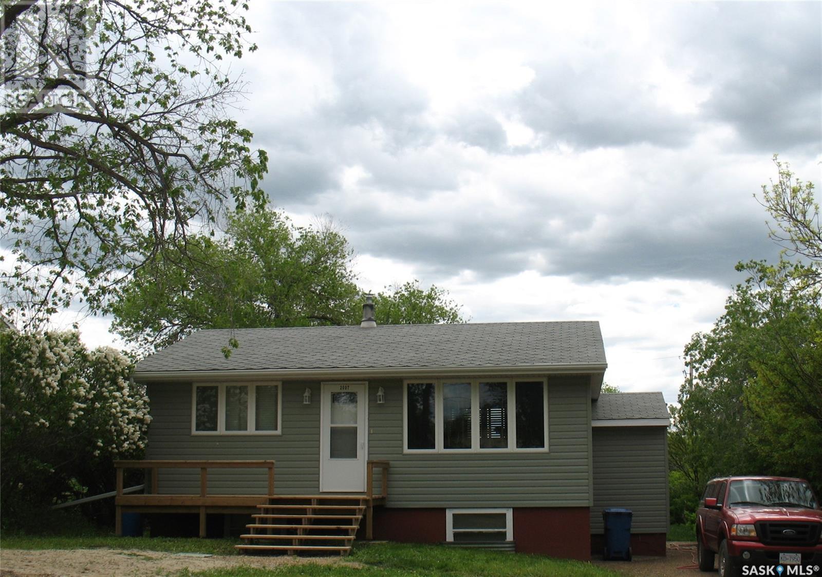 2007 1st STREET S, rockglen, Saskatchewan