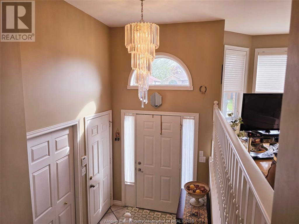 Property at 2337 ST. CLAIR image 3