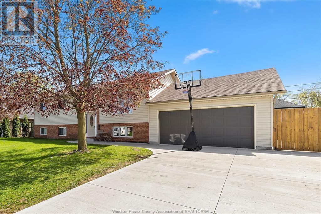 Property at 148 RIVERVIEW image 3