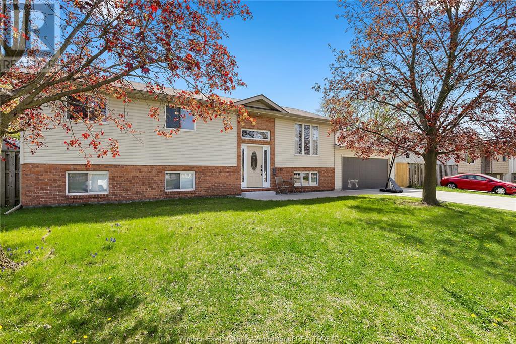 Property at 148 RIVERVIEW image 2