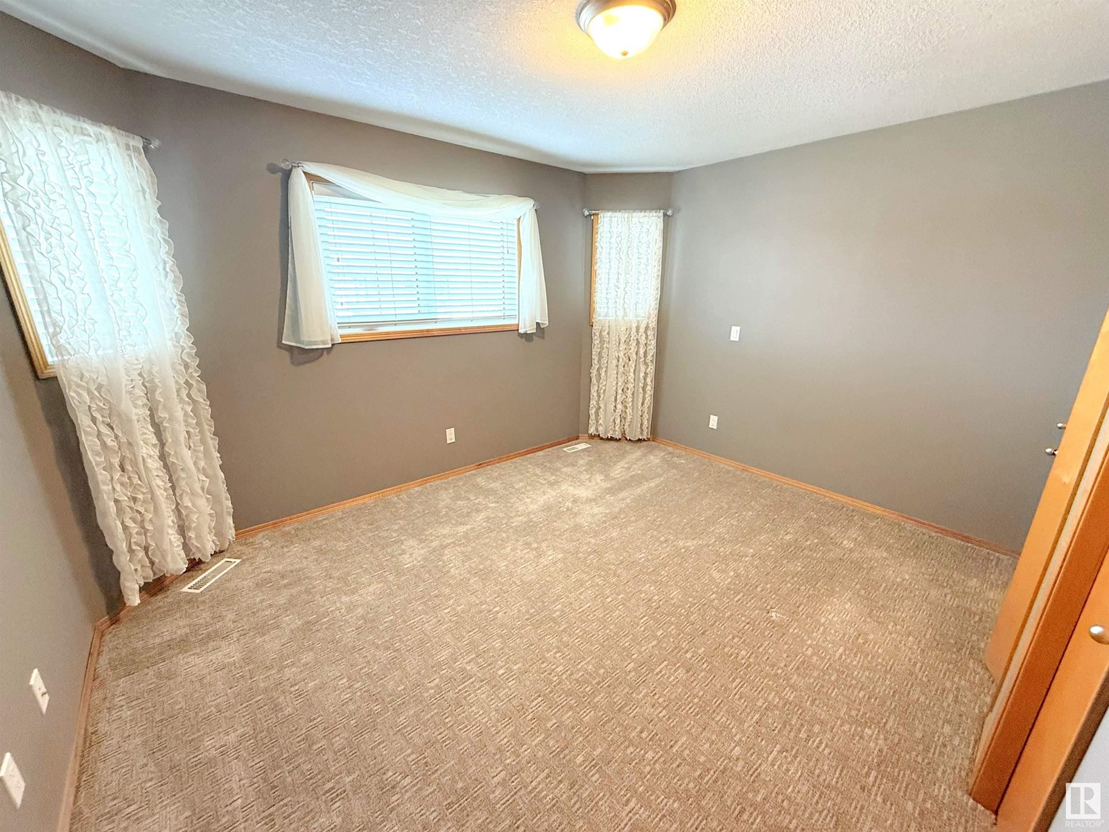 6 Linkside Wy, Spruce Grove, Alberta  T7X 4H7 - Photo 30 - E4433287