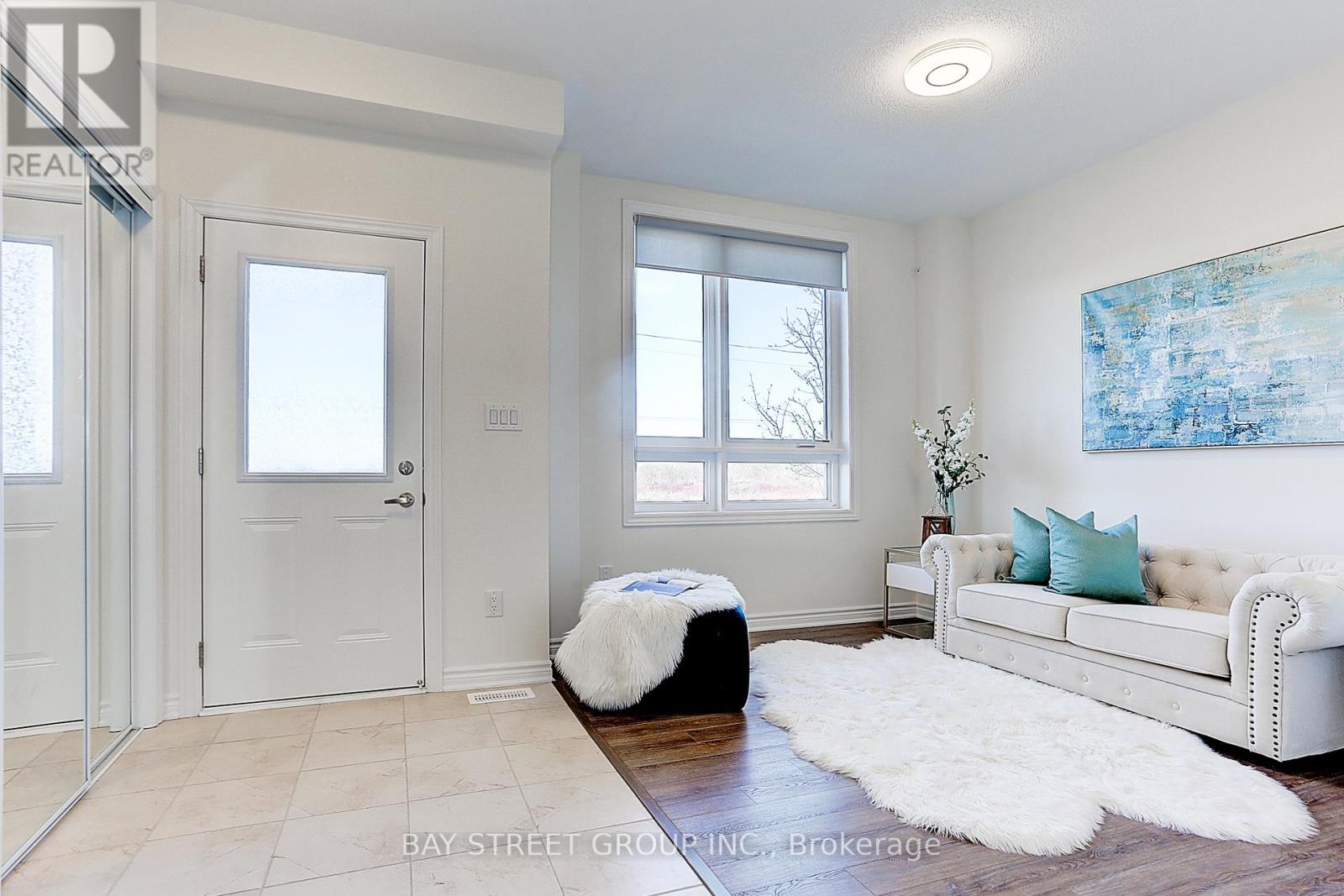 12 Chicago Lane, Markham, Ontario  L6E 0V6 - Photo 3 - N12091294