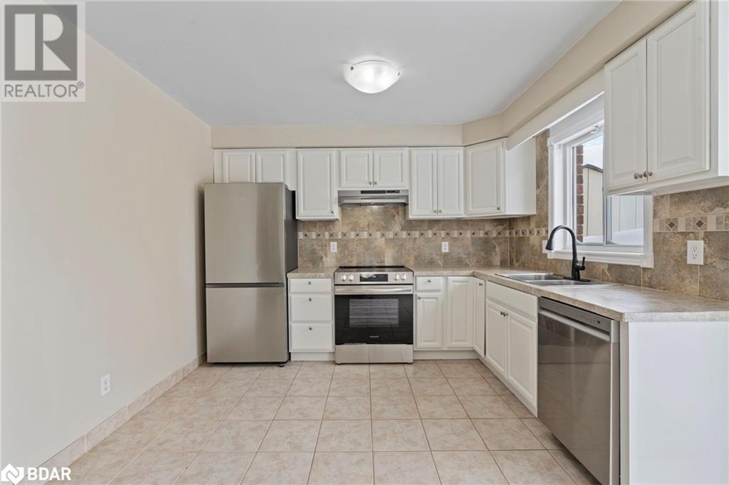 62 Mapleton Avenue, Barrie, Ontario  L4N 7L6 - Photo 17 - 40722504