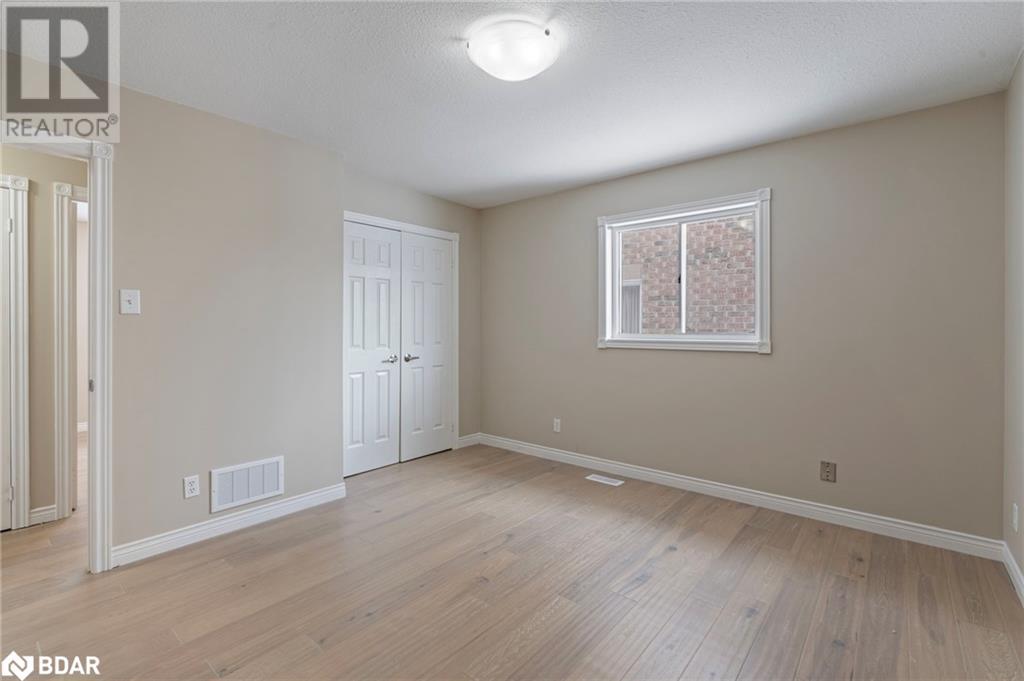 62 Mapleton Avenue, Barrie, Ontario  L4N 7L6 - Photo 26 - 40722504
