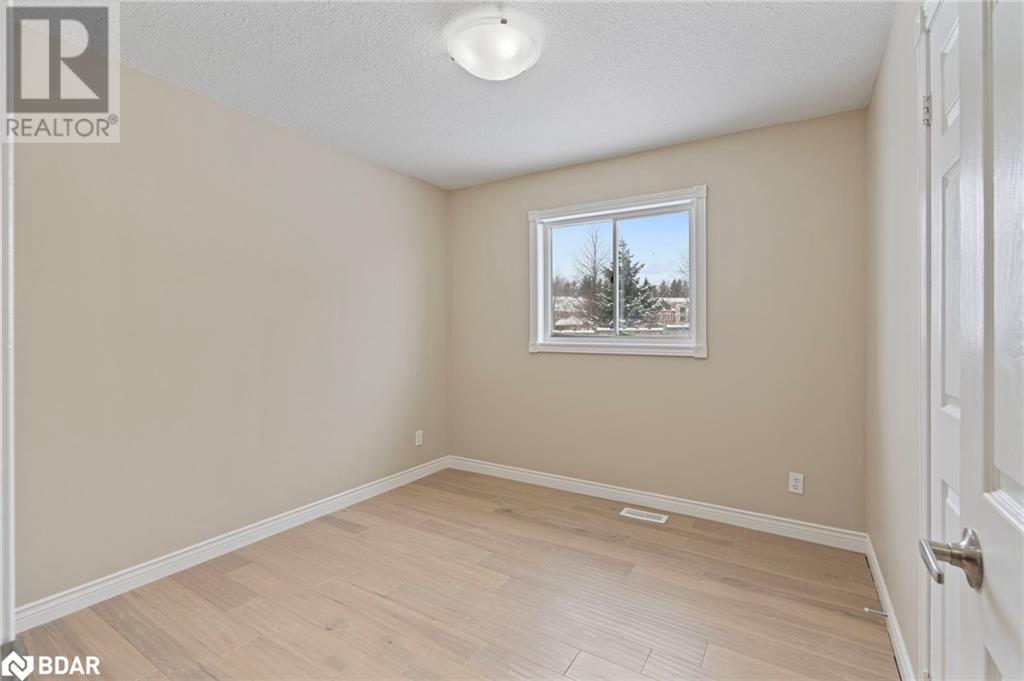 62 Mapleton Avenue, Barrie, Ontario  L4N 7L6 - Photo 32 - 40722504