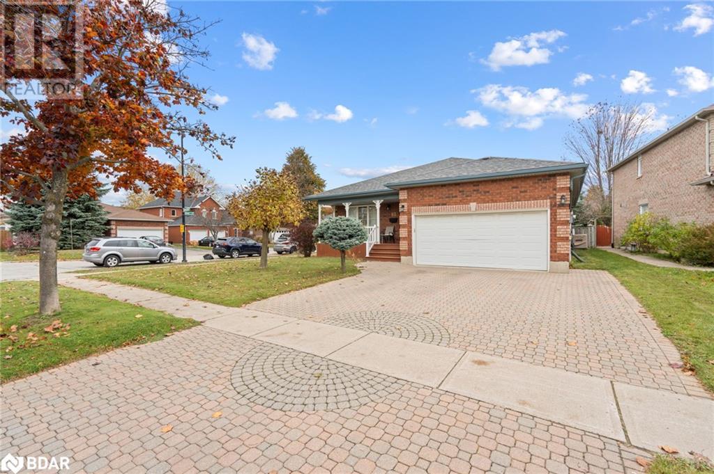 62 Mapleton Avenue, Barrie, Ontario  L4N 7L6 - Photo 4 - 40722504