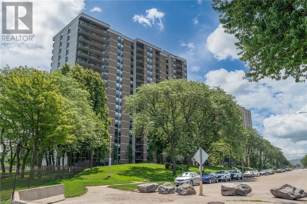 Property at 500 GREEN Road Unit# 717 image 3