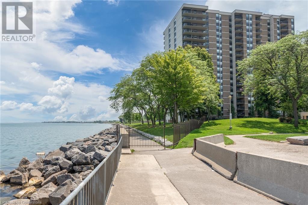 Property at 500 GREEN Road Unit# 717 image 4