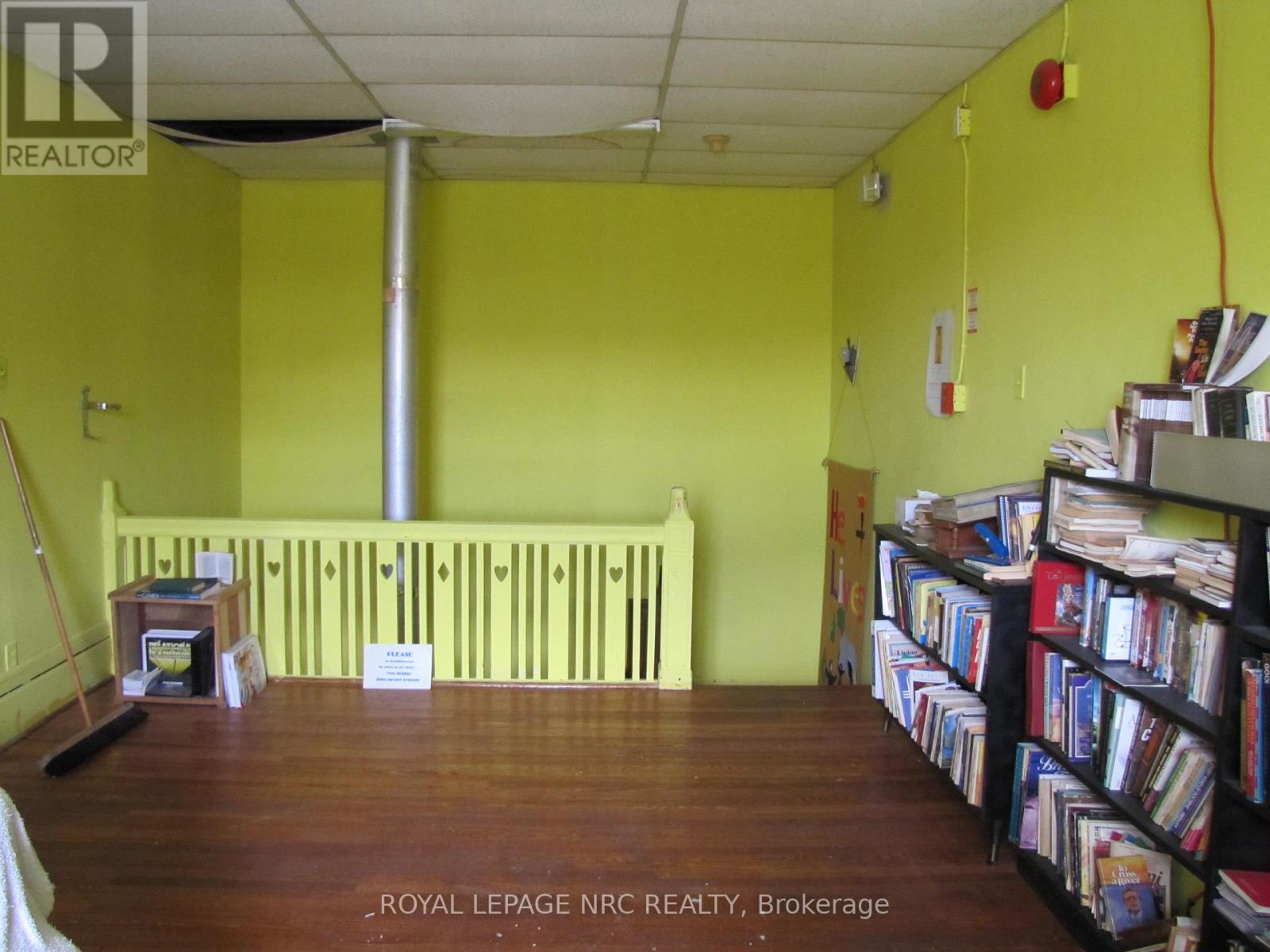 189 Davis Street, Port Colborne, Ontario  L3K 1Z2 - Photo 24 - X12110828