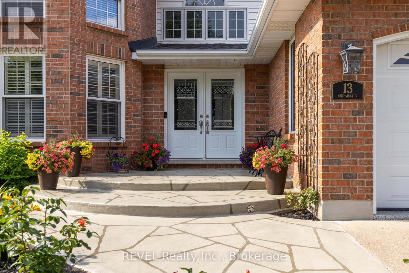 13 Chessington Street, St. Catharines (Grapeview), Ontario  L2S 3R4 - Photo 46 - X12110895