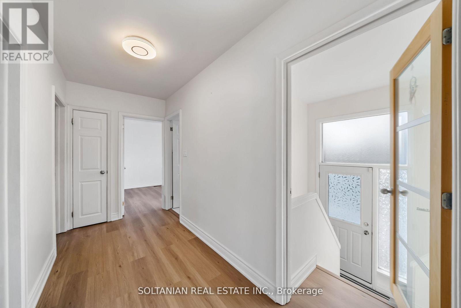 29 Sealcove Drive, Toronto, Ontario  M9C 2C7 - Photo 15 - W12012813