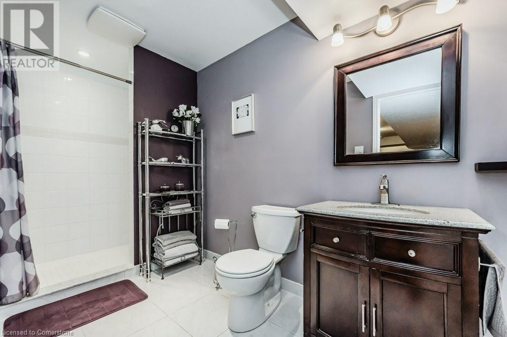 219 Corrie Crescent, Waterloo, Ontario  N2L 5W3 - Photo 27 - 40721981