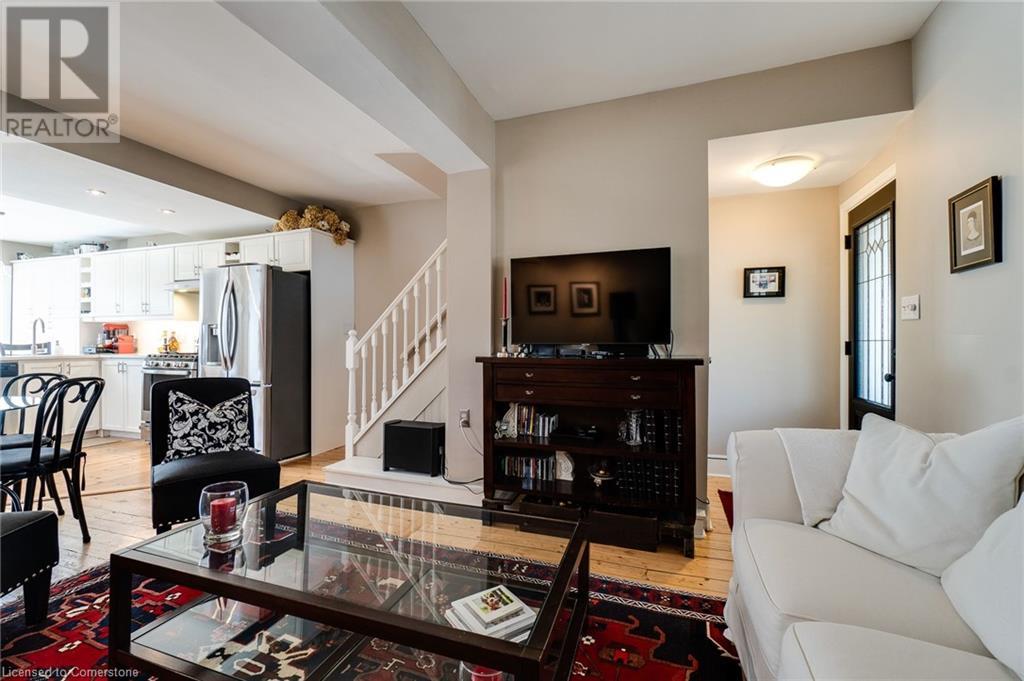 43 Market Street N, Dundas, Ontario  L9H 2Y6 - Photo 7 - 40721440