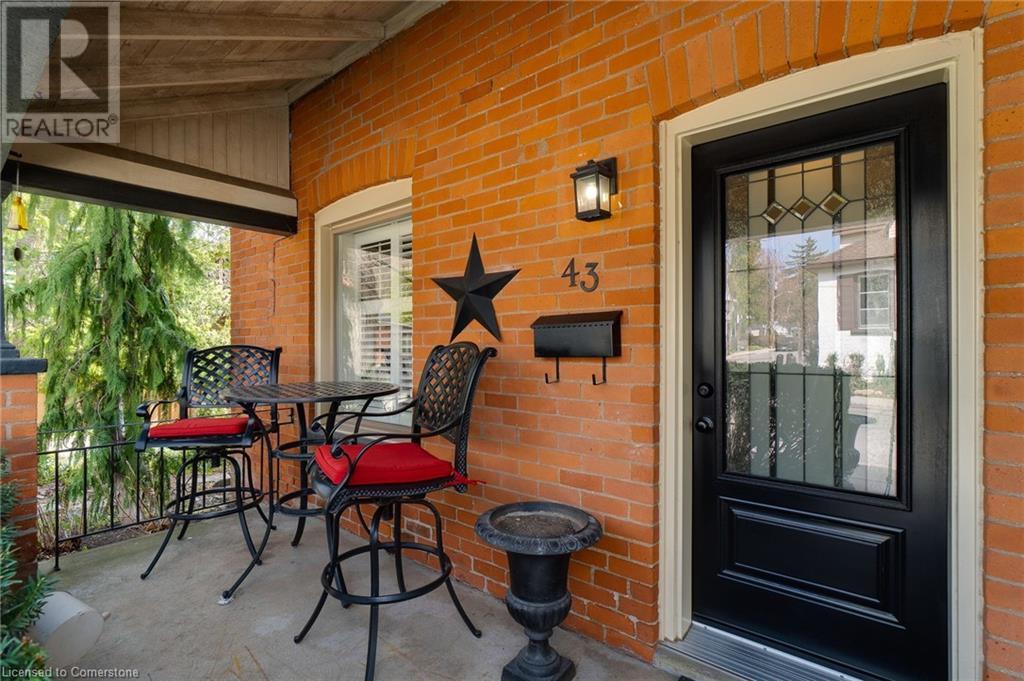 43 Market Street N, Dundas, Ontario  L9H 2Y6 - Photo 3 - 40721440