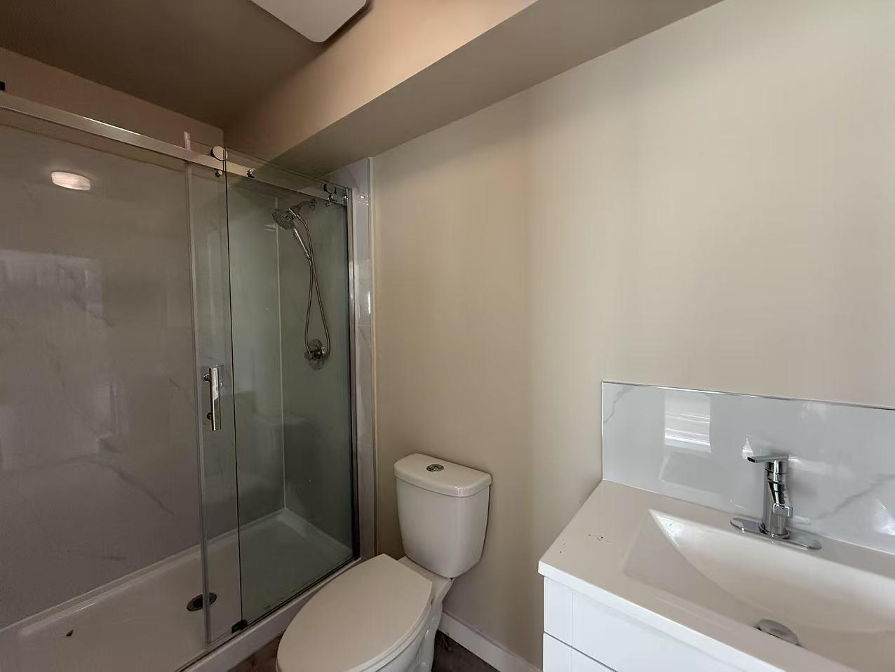 Entire House 2247 208 Street, Langley, British Columbia  V2Z 2A6 - Photo 25 - R2995797