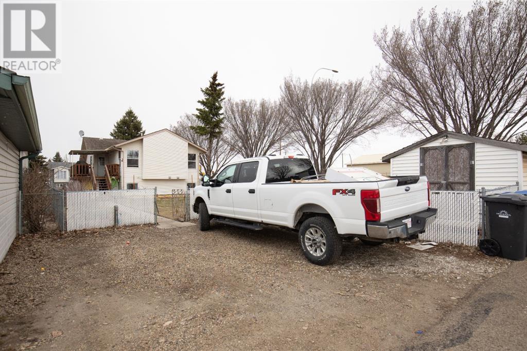 5203 42 Street, Innisfail, Alberta  T4G 1K3 - Photo 33 - A2210555