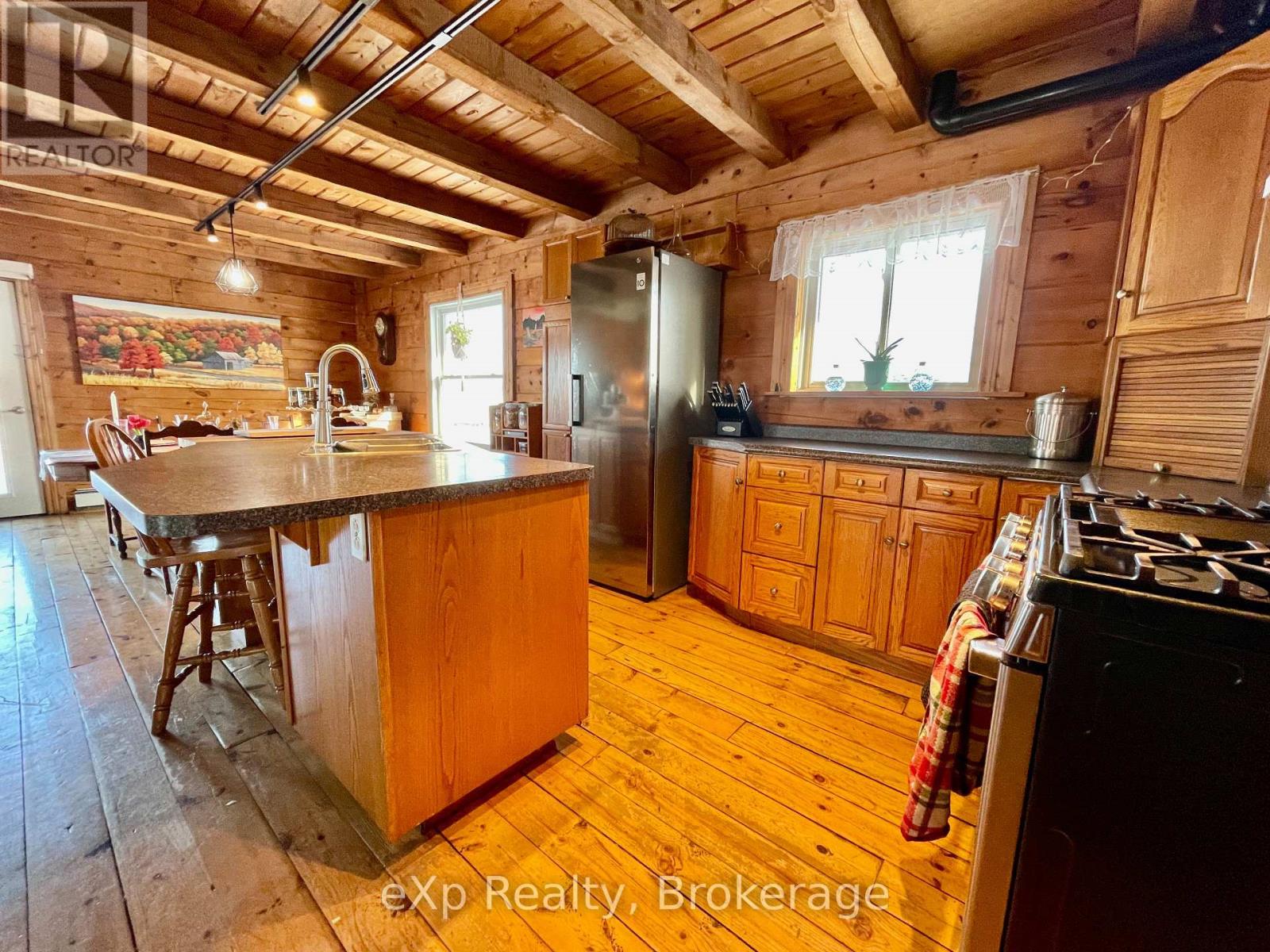 344022 North Line, West Grey, Ontario  N0C 1K0 - Photo 9 - X12012463