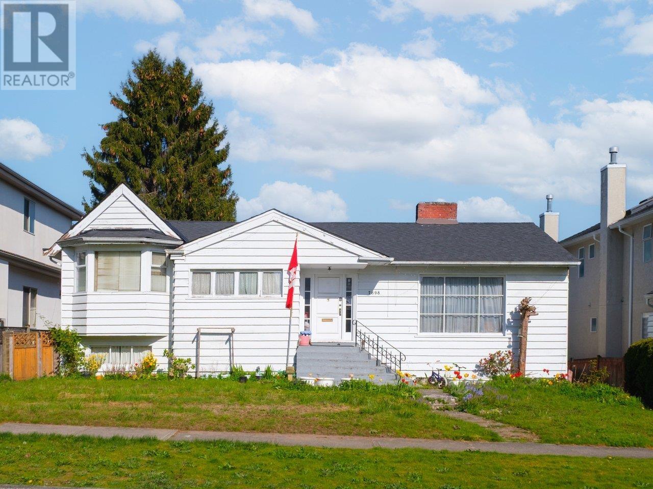 7898 Osler Street, Vancouver, British Columbia  V6P 4E1 - Photo 2 - R2995676