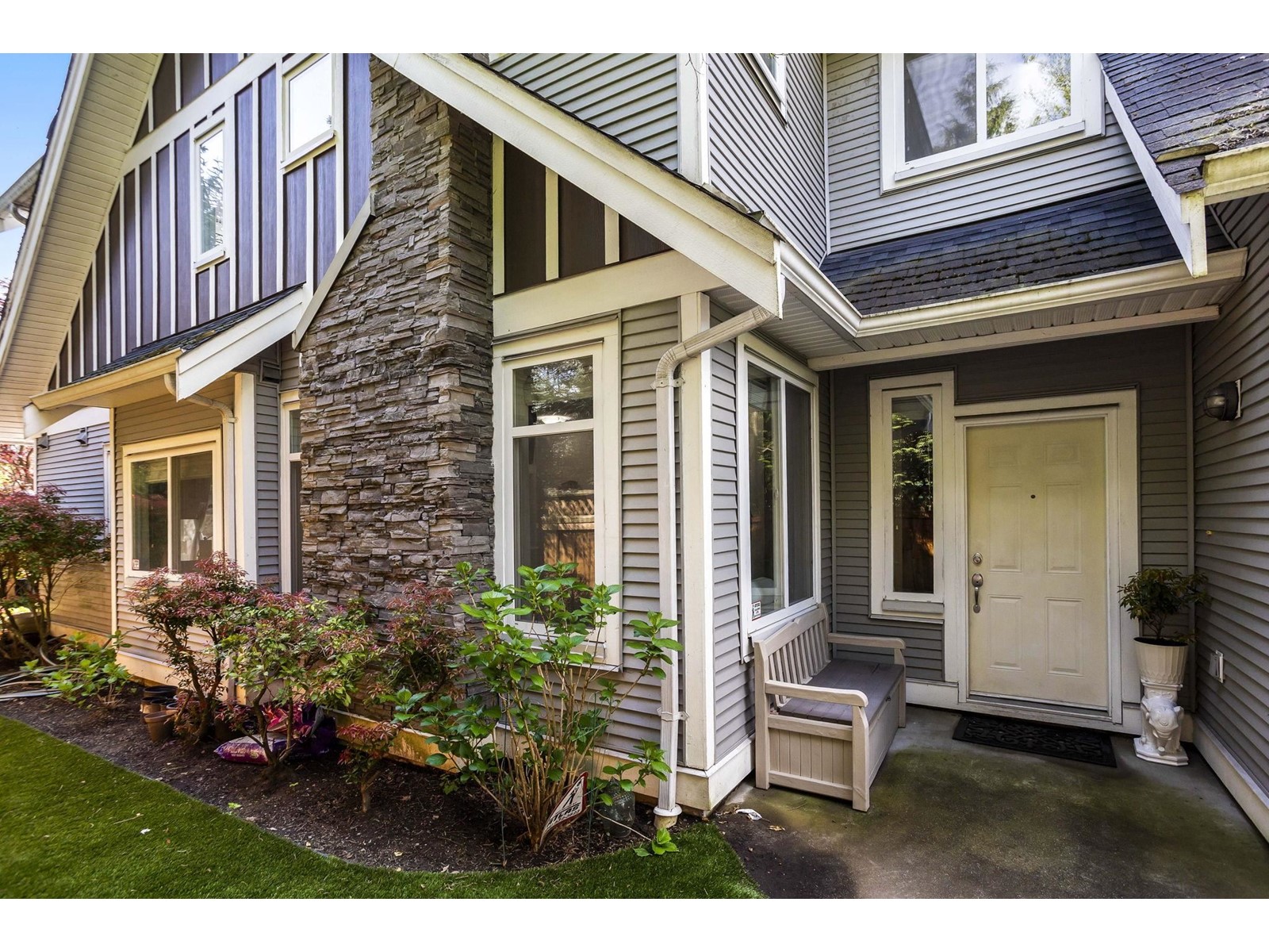 Property at 23 19977 71 AVENUE image 3