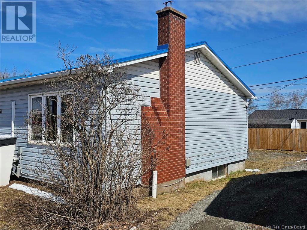 Property at 73 Mapleton Drive image 3