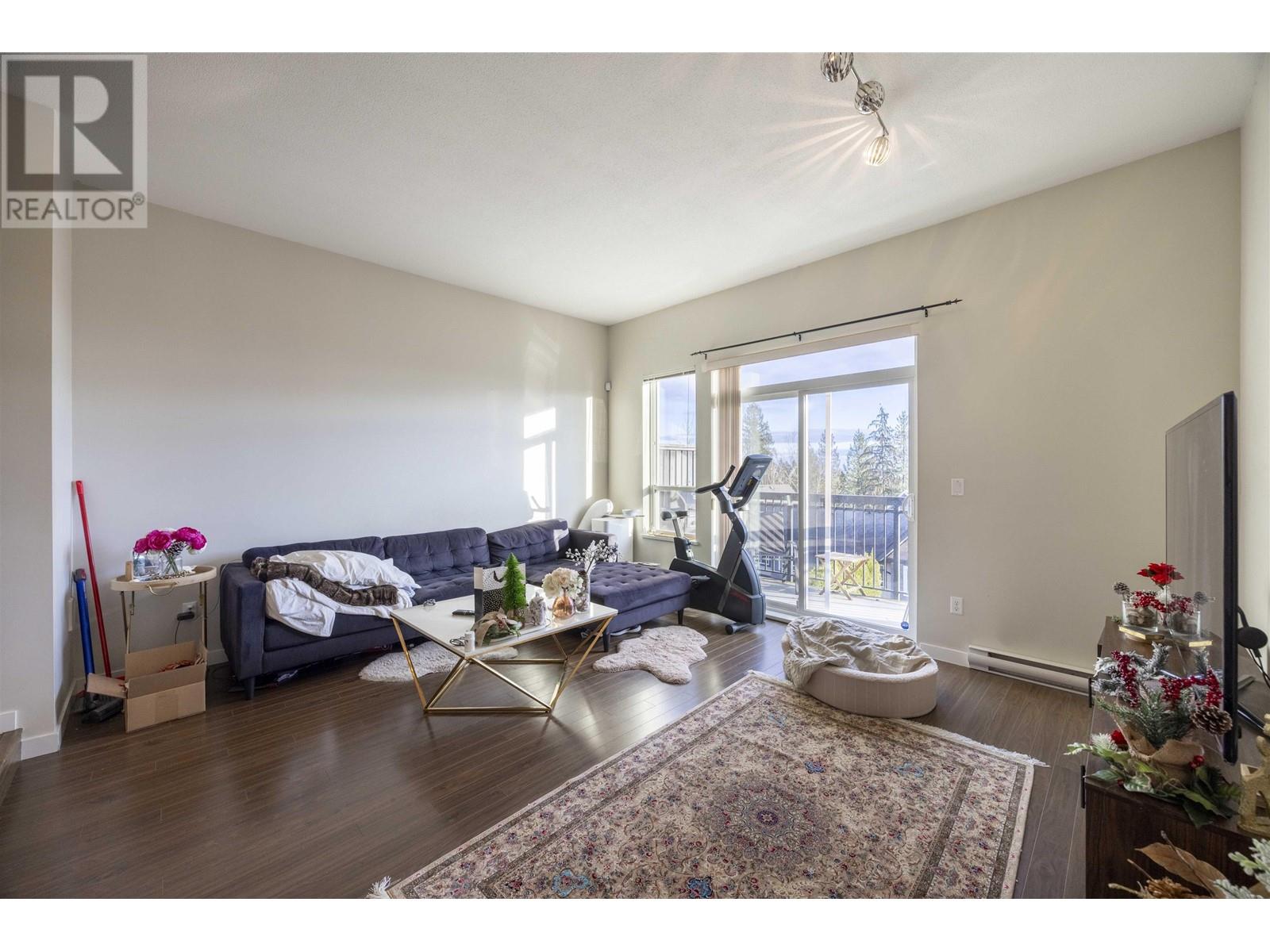 Property at 12 1295 SOBALL STREET image 3