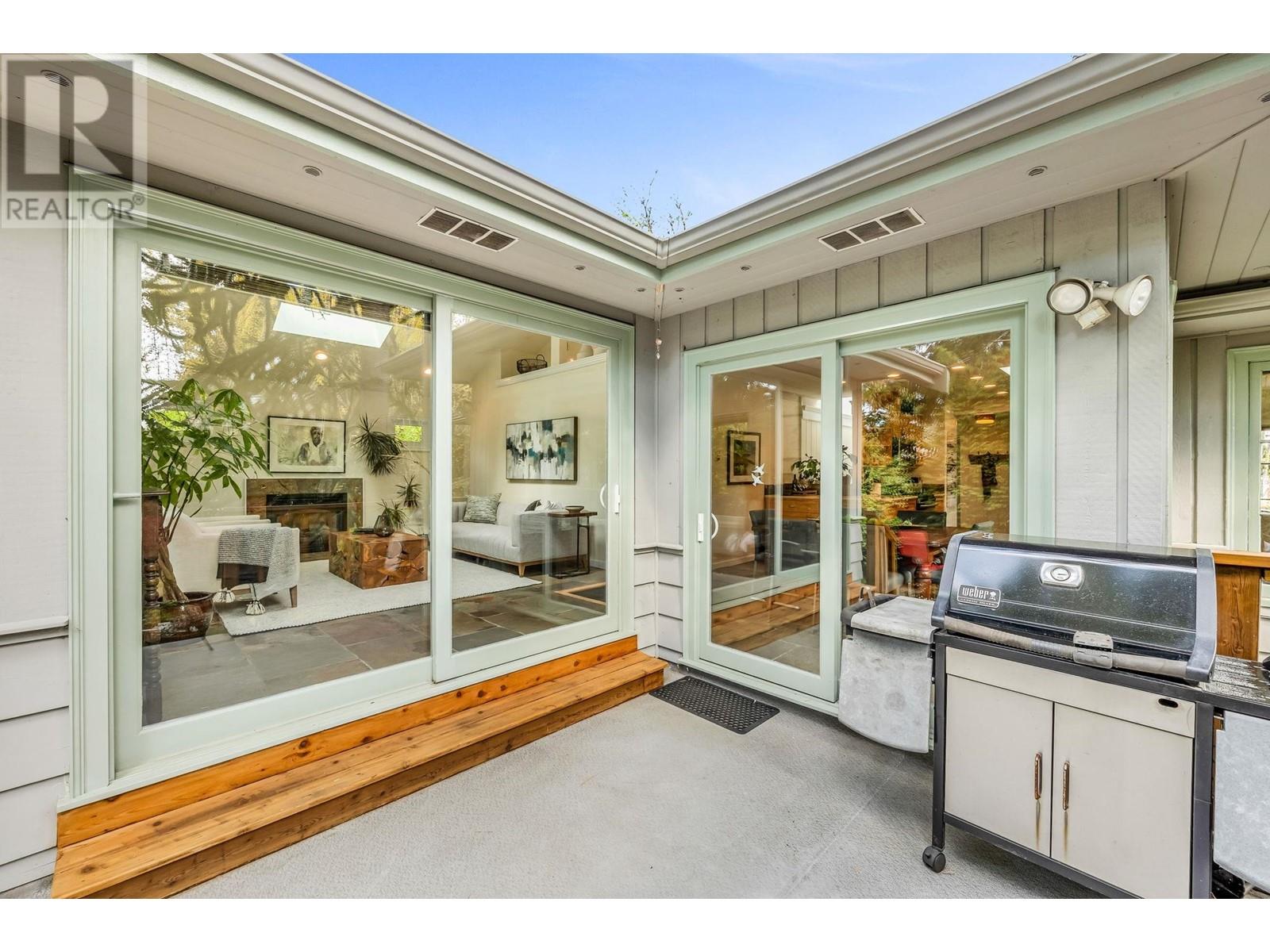 1031 Belmont Avenue, North Vancouver, British Columbia  V7R 1K3 - Photo 16 - R2995739