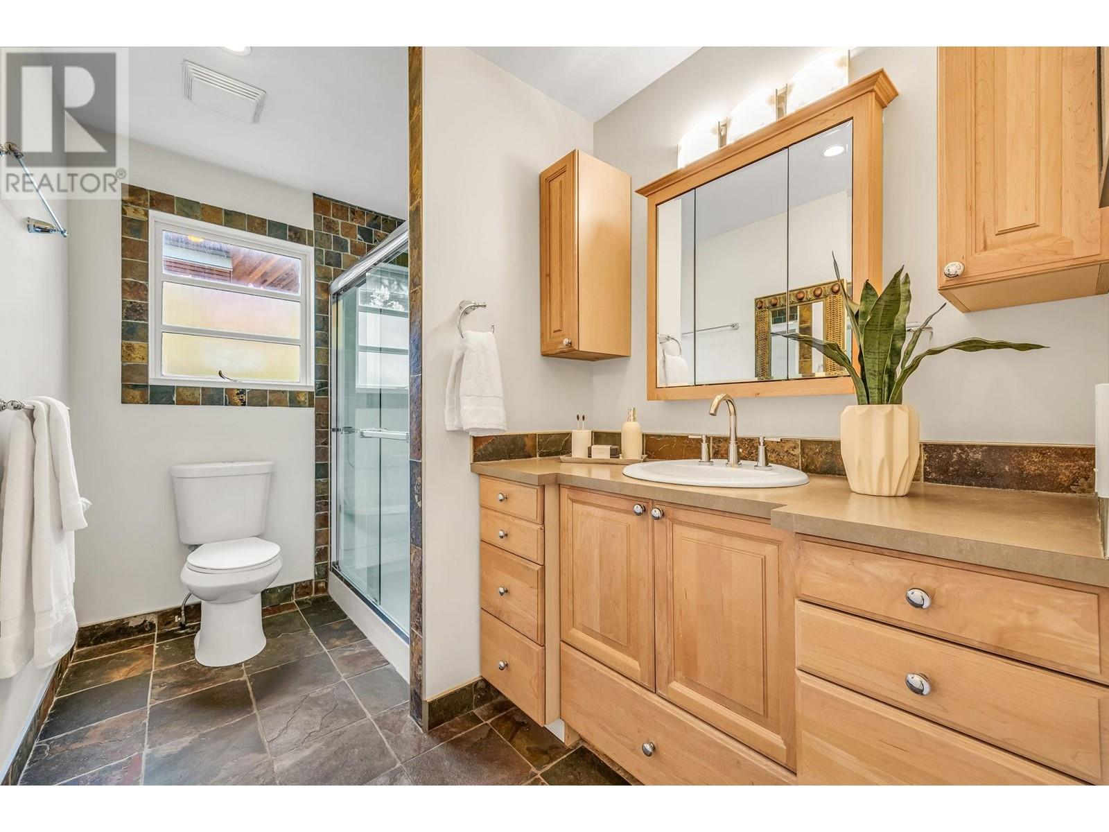 1031 Belmont Avenue, North Vancouver, British Columbia  V7R 1K3 - Photo 19 - R2995739