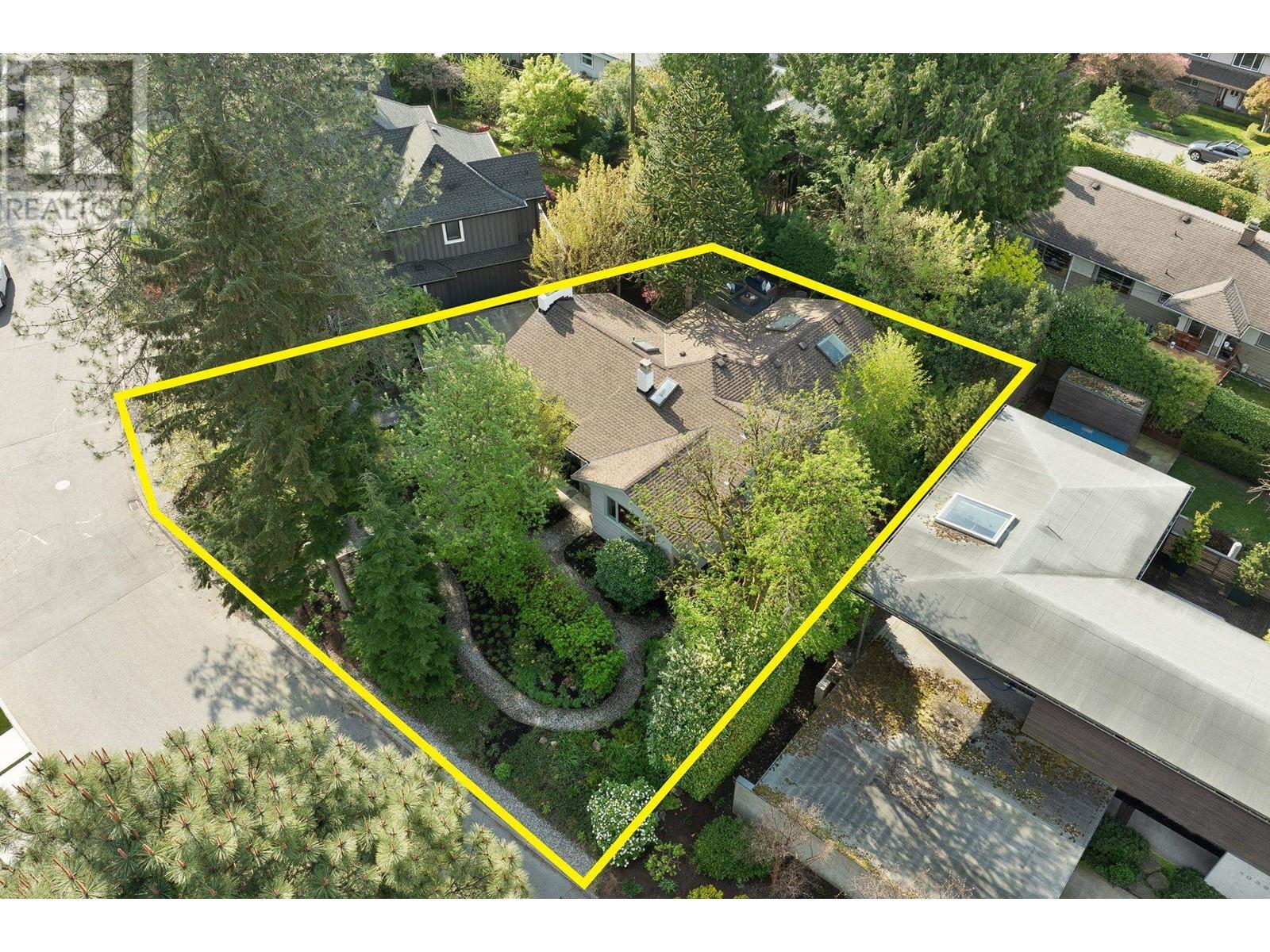 1031 Belmont Avenue, North Vancouver, British Columbia  V7R 1K3 - Photo 34 - R2995739