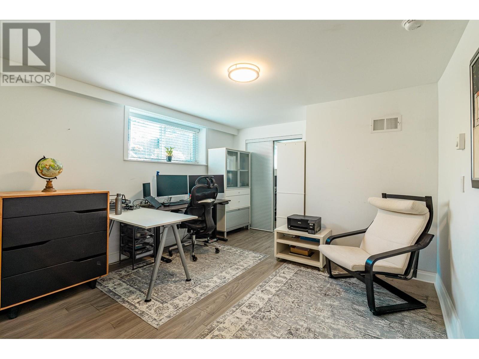 512 W 24th Street, North Vancouver, British Columbia  V7M 2E1 - Photo 28 - R2995741