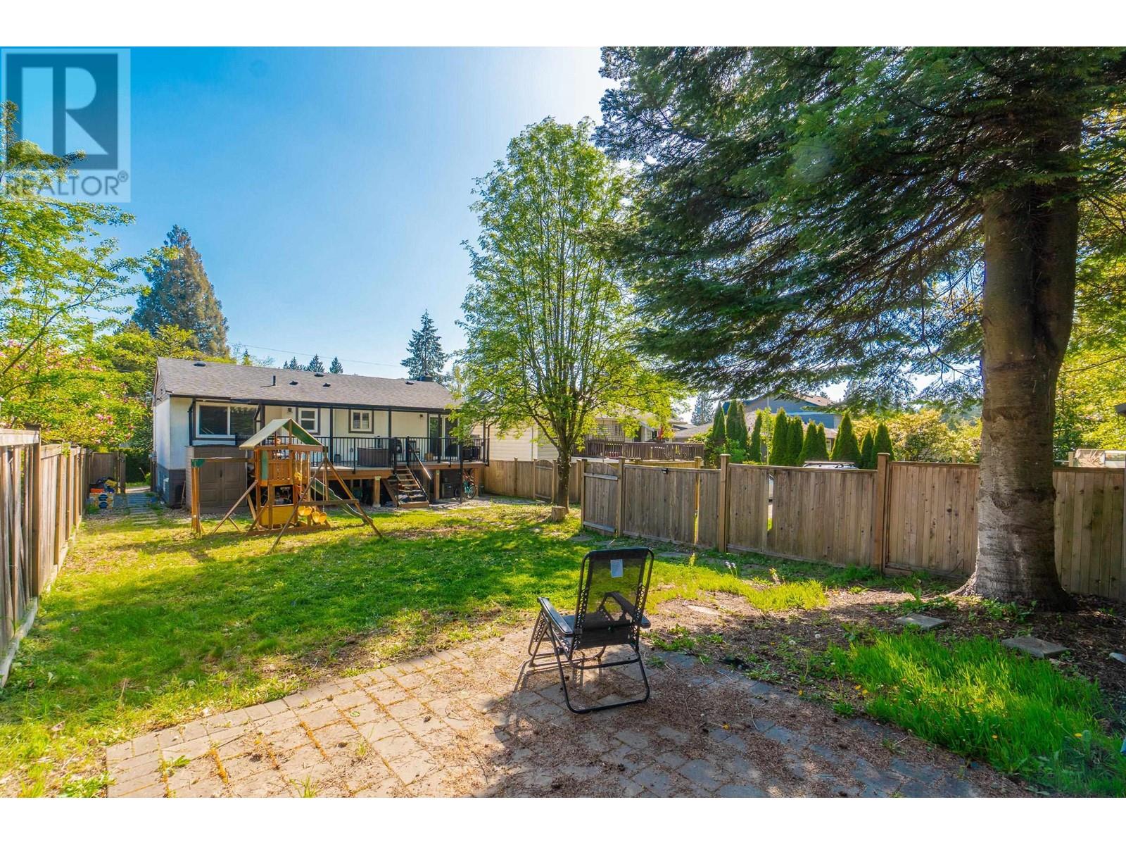 512 W 24th Street, North Vancouver, British Columbia  V7M 2E1 - Photo 6 - R2995741