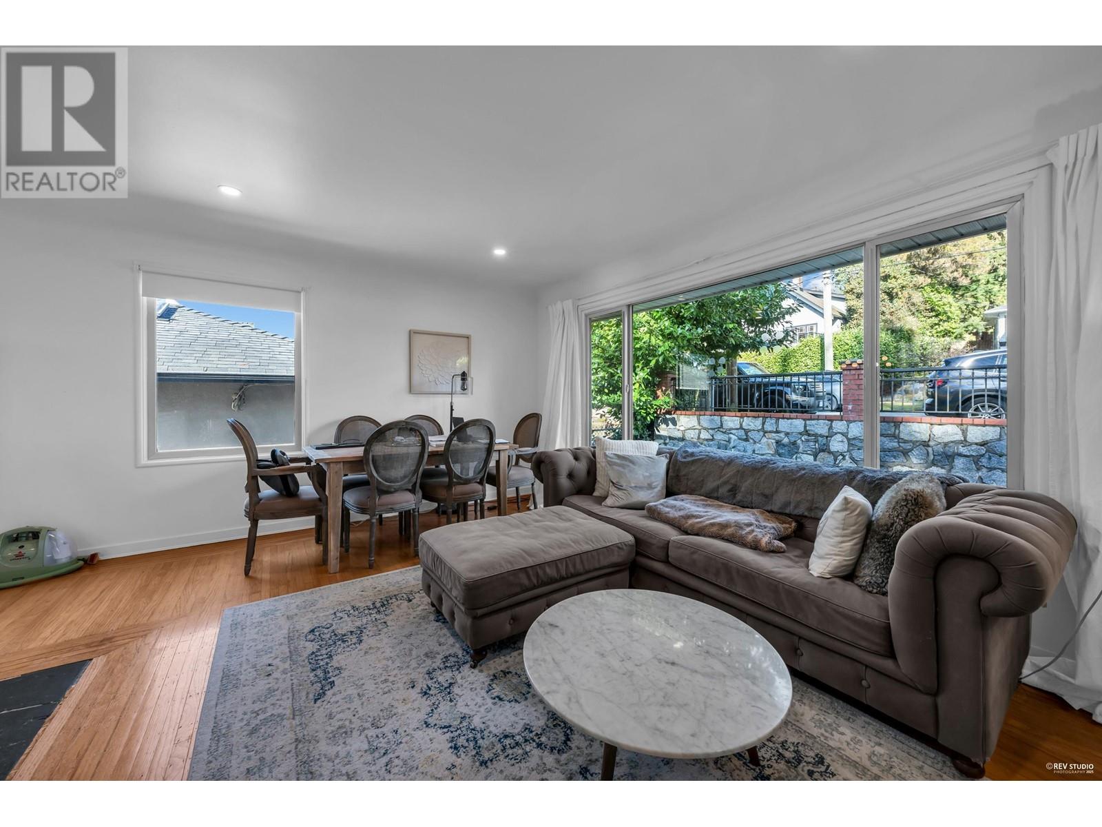 441 Tempe Crescent, North Vancouver, British Columbia  V7N 1E7 - Photo 6 - R2995759
