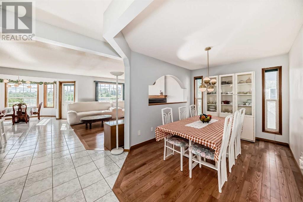Property at 18 Arbour Butte Place NW image 3