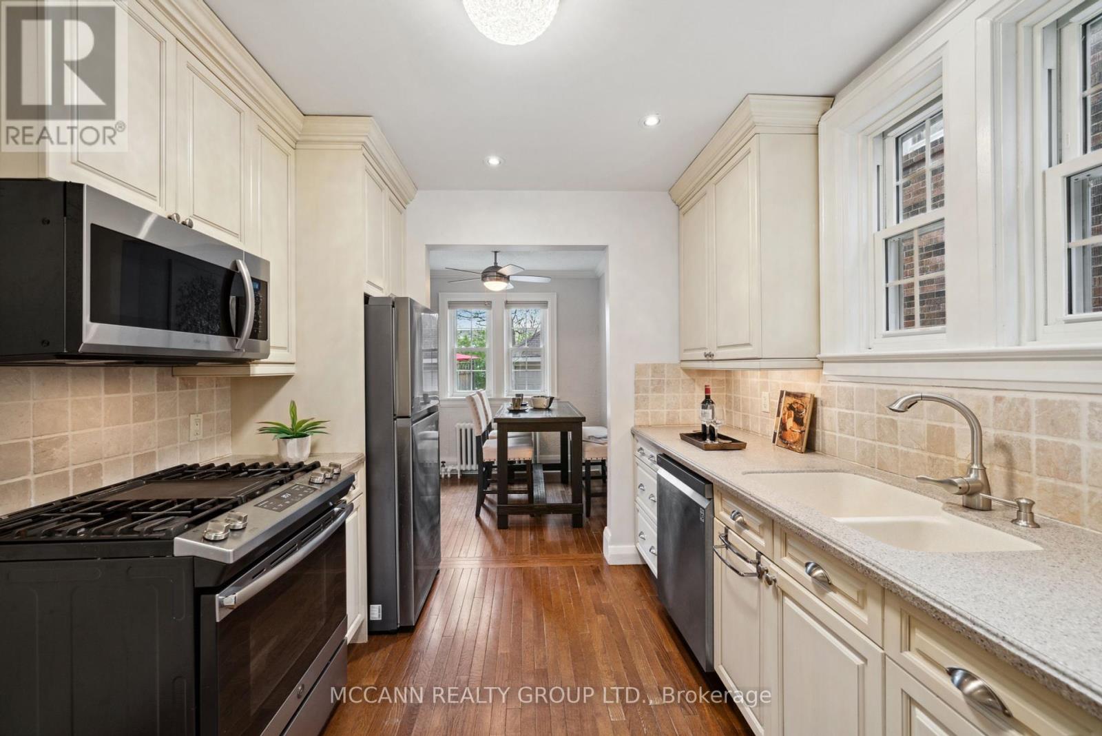 251 Wanless Avenue, Toronto, Ontario  M4N 1W5 - Photo 16 - C12110975
