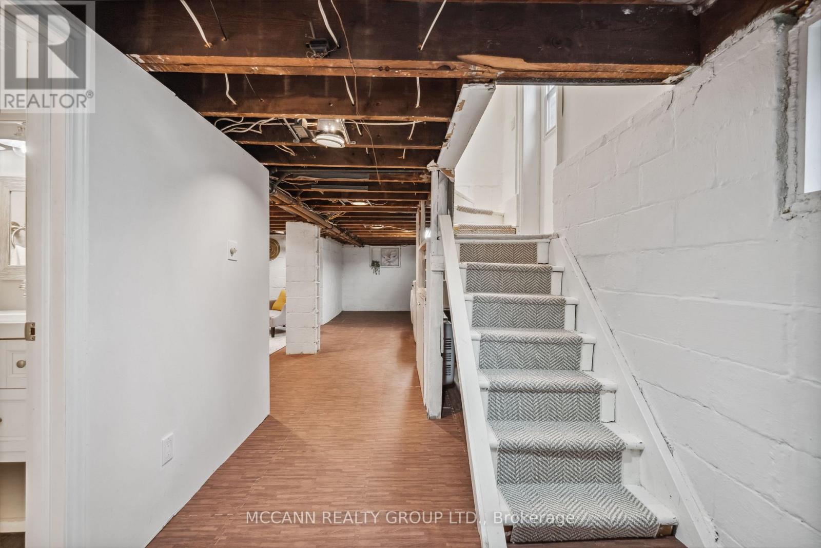 251 Wanless Avenue, Toronto, Ontario  M4N 1W5 - Photo 34 - C12110975