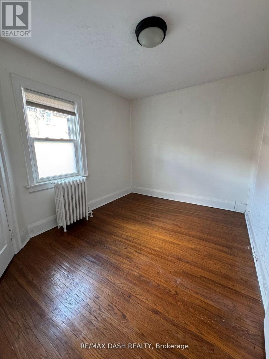 Main - 40 Hammersmith Avenue, Toronto, Ontario  M4E 2W4 - Photo 14 - E12110819
